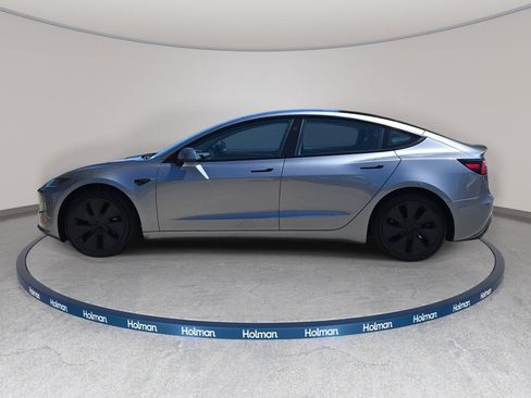 Used 2025 Tesla Model 3 Long Range RWD image 9