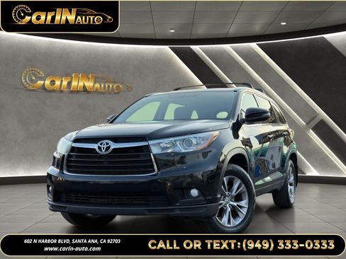 Used 2015 Toyota Highlander XLE AWD/4WD image 1
