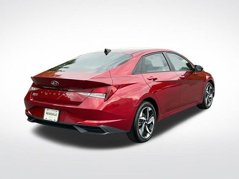Used 2023 Hyundai Elantra SEL w/ Convenience Package FWD image 6