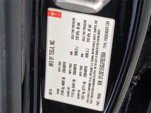 Used 2018 Tesla Model 3 Long Range image 17