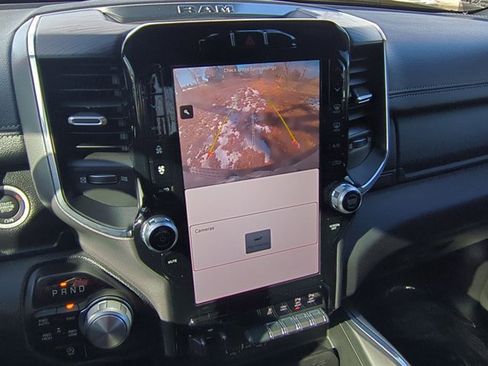 Used 2024 RAM 1500 Laramie image 13