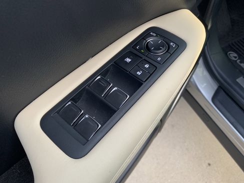 Certified 2021 Lexus RX 350L Luxury image 15