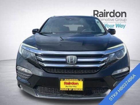 Used 2017 Honda Pilot Touring image 2