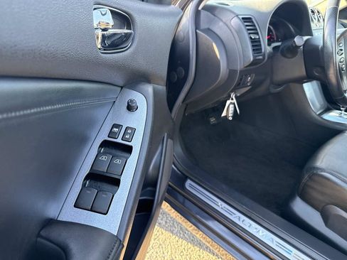 Used 2011 Nissan Altima 2.5 SL w/ 2.5SL Pkg FWD image 7