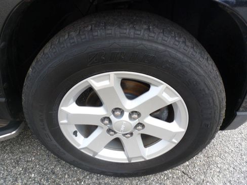 Used 2013 GMC Acadia SLE FWD image 15