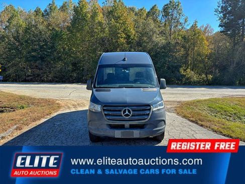 Used 2019 Mercedes-Benz Sprinter 170 image 24