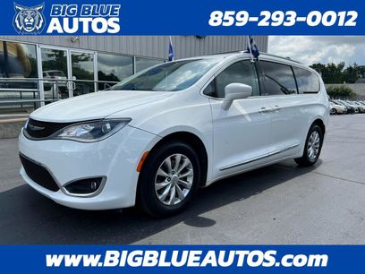 Used 2018 Chrysler Pacifica Touring-L