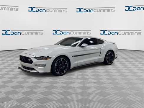 Used 2019 Ford Mustang GT Premium w/ Equipment Group 401A image 4
