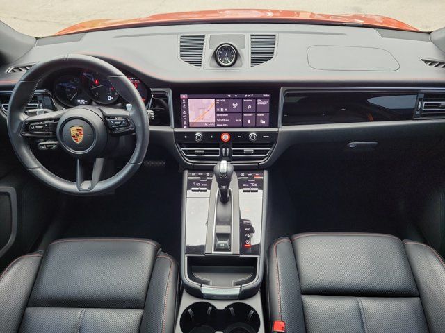 Certified 2023 Porsche Macan AWD/4WD image 17