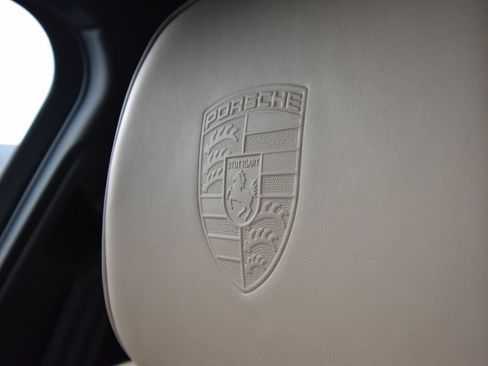 Used 2026 Porsche Macan AWD/4WD image 33