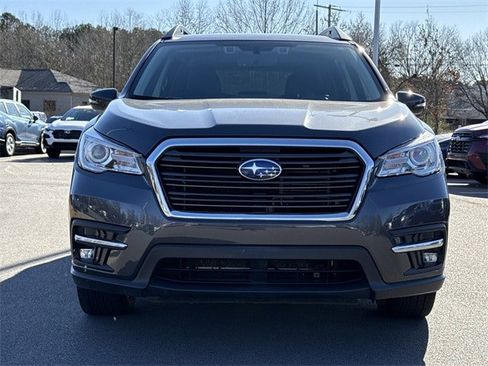 Used 2022 Subaru Ascent Limited image 8