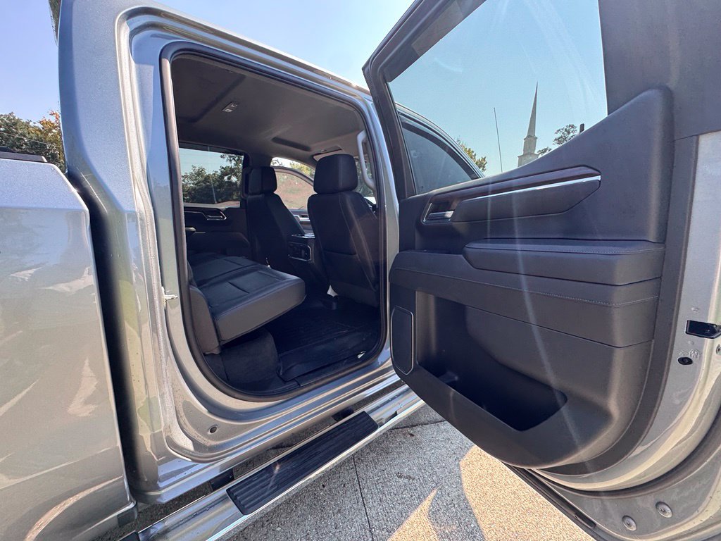 Used 2023 GMC Sierra 1500 SLT w/ SLT Premium Package AWD/4WD image 21