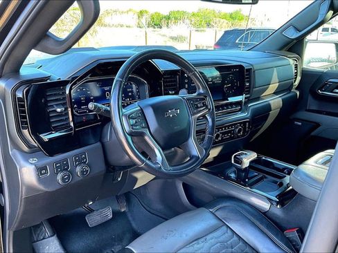 Used 2022 Chevrolet Silverado 1500 ZR2 image 16