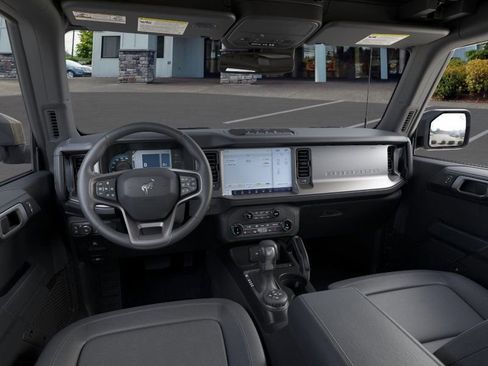 New 2025 Ford Bronco Outer Banks w/ Sasquatch Package image 10