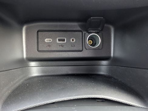 Used 2023 Chevrolet Equinox RS image 17