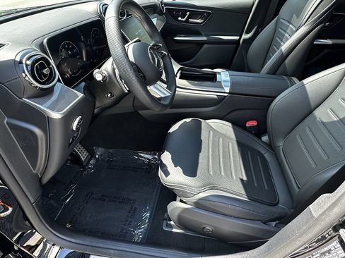 Certified 2026 Mercedes-Benz GLC 300 image 10