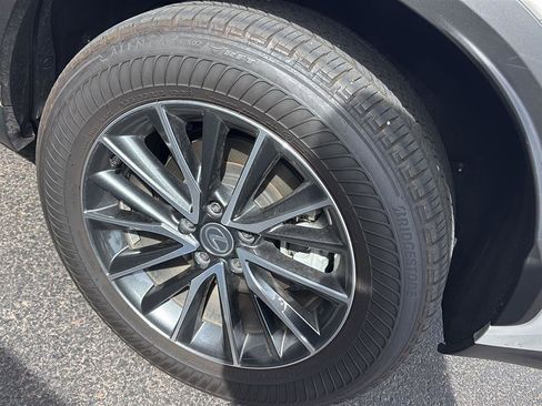 Used 2025 Lexus NX 350h AWD w/ Premium Package image 10