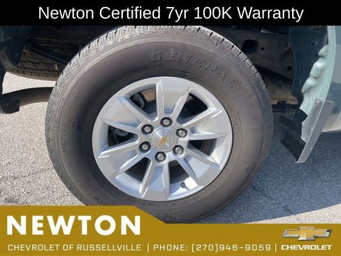 Used 2025 Chevrolet Silverado 1500 LT AWD/4WD image 44