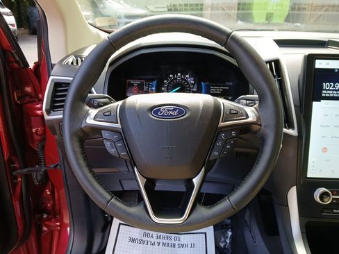 Used 2022 Ford Edge SEL w/ Convenience Package image 14