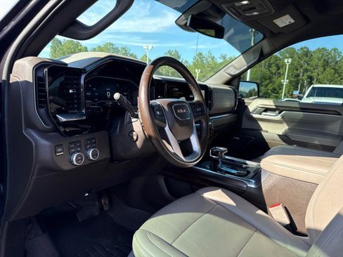 Used 2023 GMC Sierra 1500 SLT w/ SLT Premium Package AWD/4WD image 18
