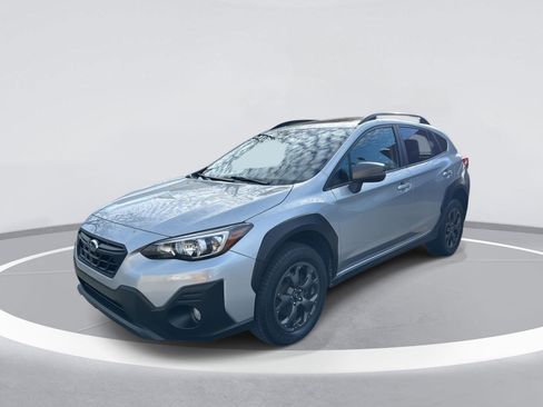 Used 2022 Subaru Crosstrek 2.5i Sport w/ Moonroof Package image 4