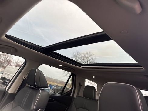 Used 2023 Honda Pilot Elite image 2