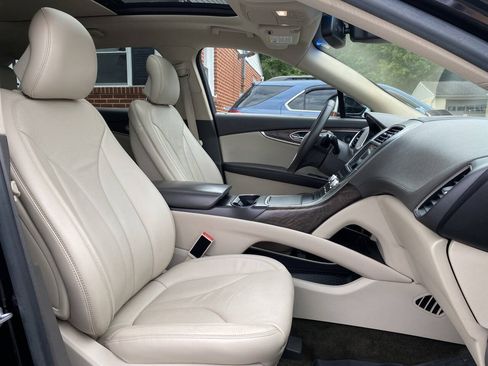 Used 2016 Lincoln MKX Reserve w/ Climate Package AWD/4WD image 18