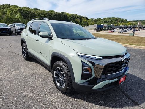 New 2026 Chevrolet Equinox ACTIV w/ Convenience Package III image 2