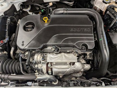 Used 2024 Chevrolet Malibu LT image 30