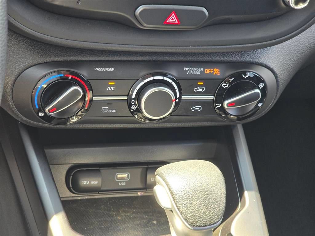 Used 2024 Kia Soul LX FWD image 17
