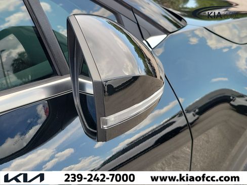 Certified 2024 Kia Sportage EX FWD image 8