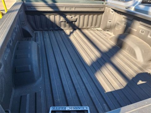 Used 2025 Chevrolet Silverado 2500 LTZ w/ LTZ Plus Package image 9