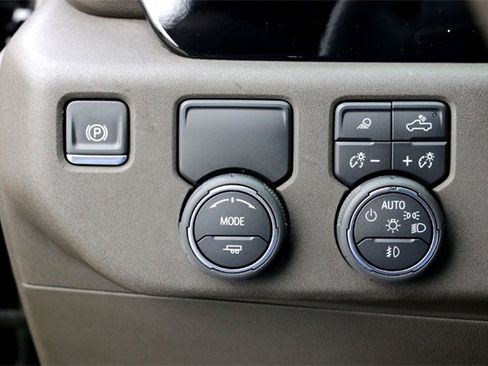 Used 2024 Chevrolet Silverado 1500 LTZ w/ LTZ Premium Texas Edition image 20