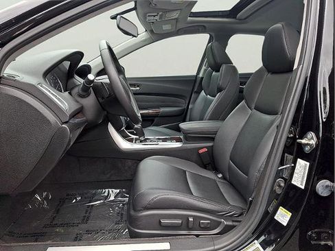 Used 2015 Acura TLX FWD image 11