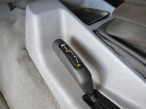 Used 1998 Jeep Wrangler SE AWD/4WD image 24