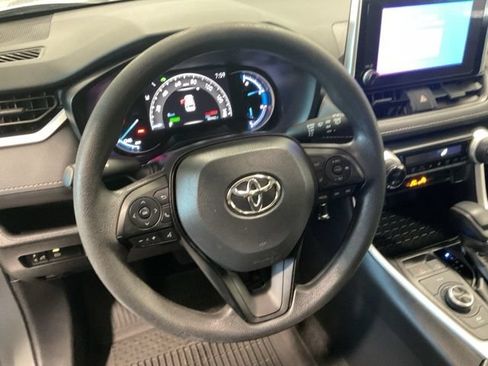 Used 2023 Toyota RAV4 LE AWD/4WD image 13