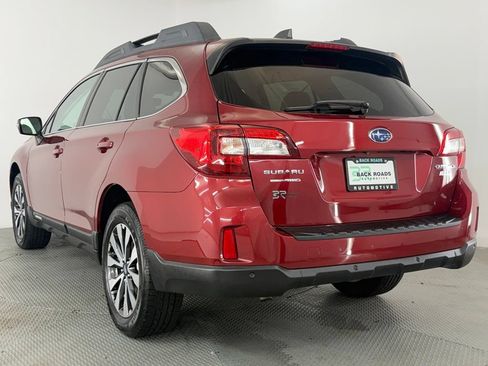 Used 2017 Subaru Outback 2.5i Limited AWD/4WD image 7