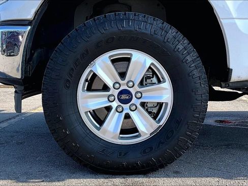 Used 2017 Ford F150 XLT AWD/4WD image 32