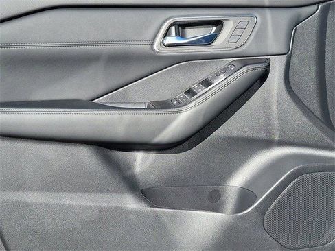 New 2026 Nissan Rogue Platinum w/ Platinum Premium Package image 6