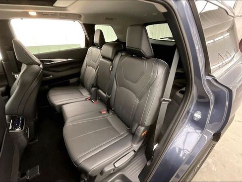 Certified 2026 INFINITI QX60 Luxe w/ Cargo Package AWD/4WD image 21