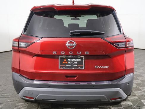 Used 2023 Nissan Rogue SV image 9