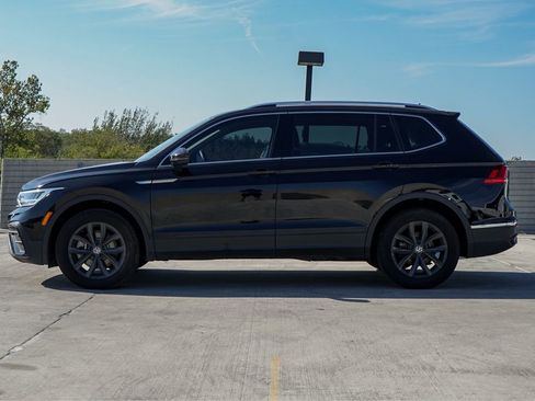 Used 2024 Volkswagen Tiguan SE image 5