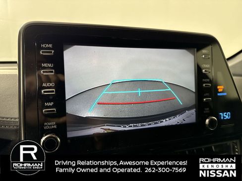 Used 2019 Toyota C-HR XLE image 8