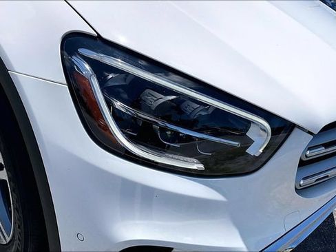 Used 2022 Mercedes-Benz GLC 300 4MATIC image 32