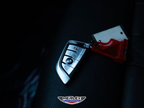 Used 2020 BMW 750i xDrive w/ Executive Package image 56