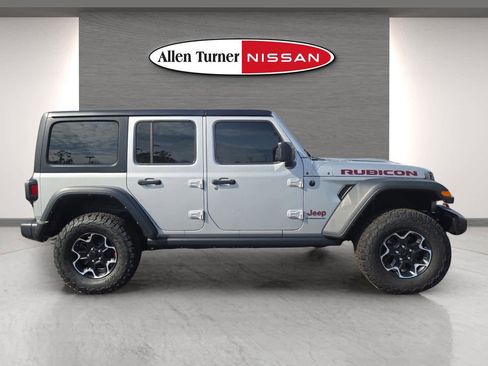 Used 2023 Jeep Wrangler Unlimited Rubicon image 4