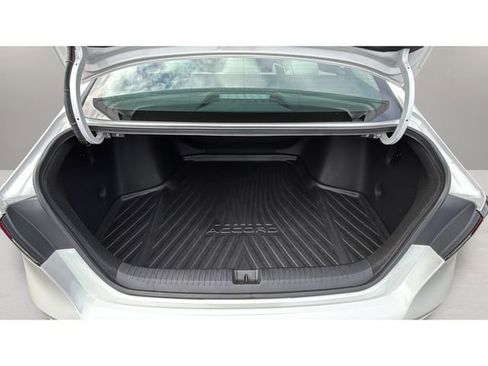 Used 2023 Honda Accord Touring image 31