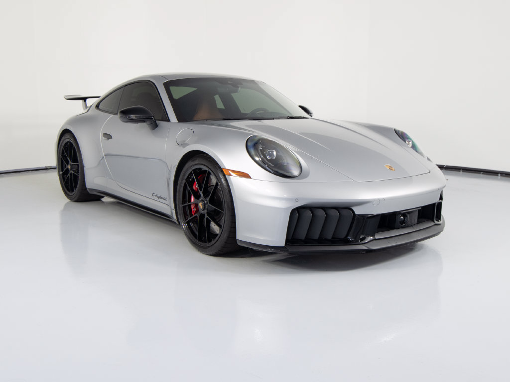 Certified 2026 Porsche 911 Carrera GTS RWD image 12