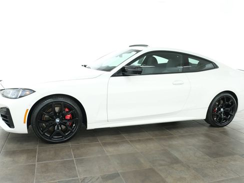 Used 2025 BMW 440i xDrive Coupe w/ Premium Package AWD/4WD image 2