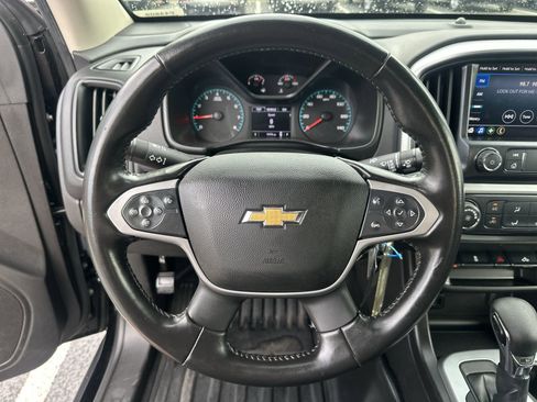 Used 2022 Chevrolet Colorado LT w/ Fleet Safety Package image 19